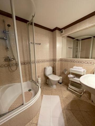 Apartament 3 Pokojowy Miedzyzdoje 55M2 - 200 Metrow Od Morza Мендзыздрое Экстерьер фото